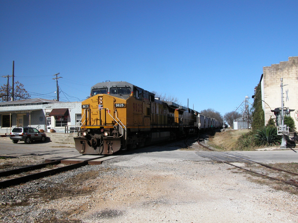 UP 9825  20Dec2012  SB crossing East First 